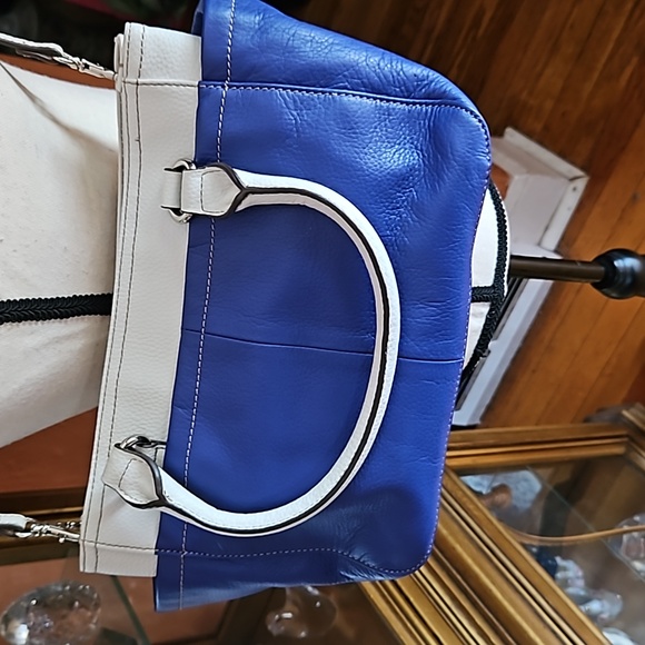 Tignanello Leather Satchel/Crossbody - Picture 5 of 10